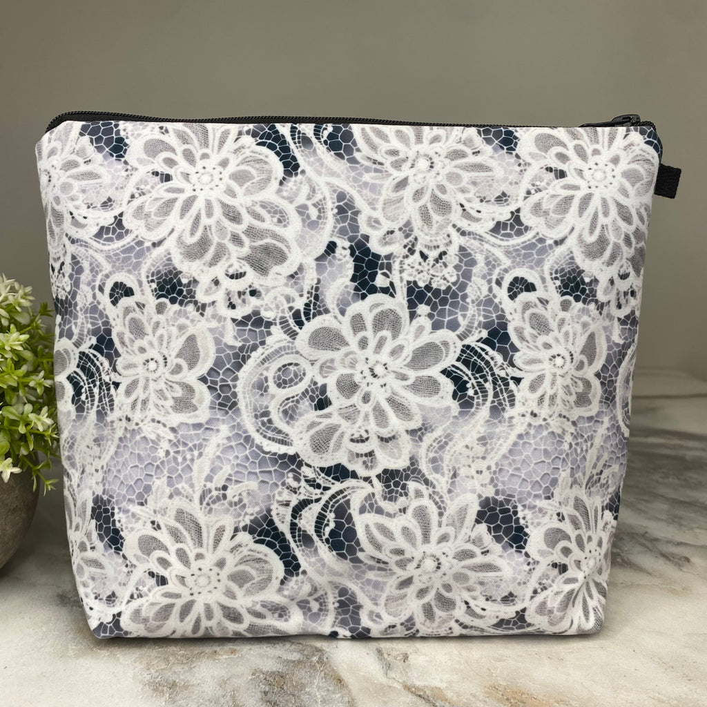 Pouch XL - Lace Black Grey