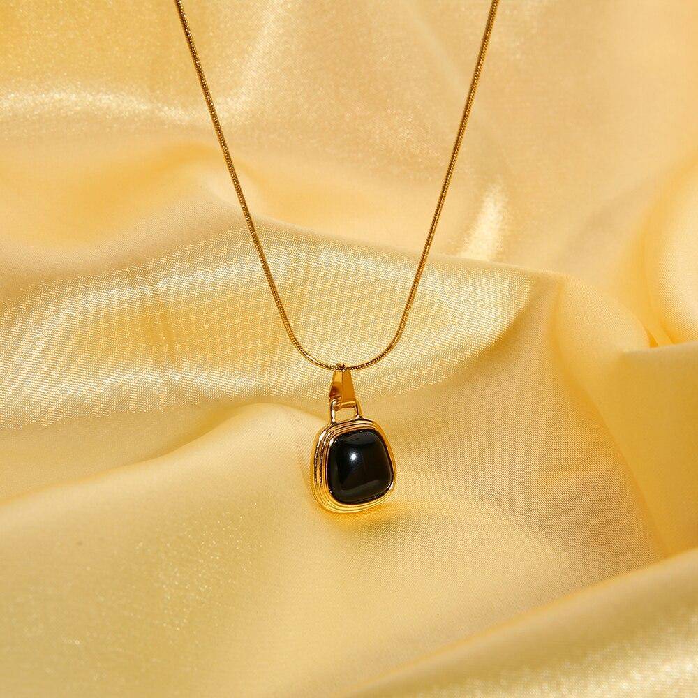 Black Zircon Luxury Pendant Necklace